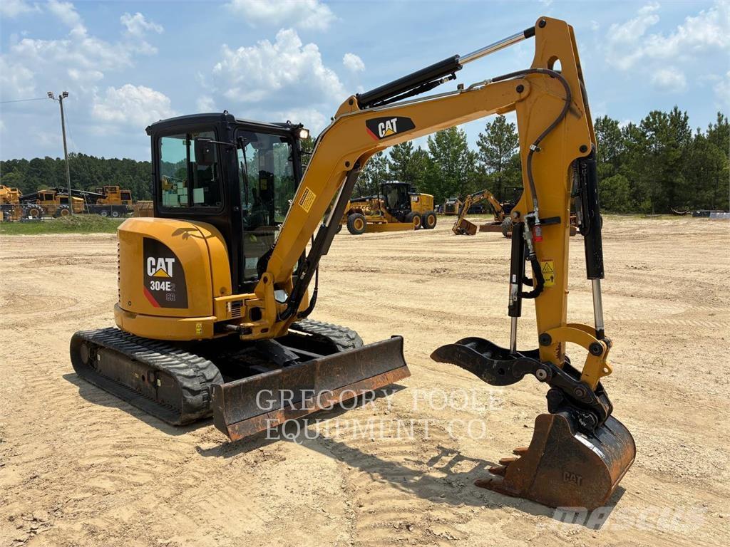 CAT 304E2CR 대형 굴삭기 29톤 이상