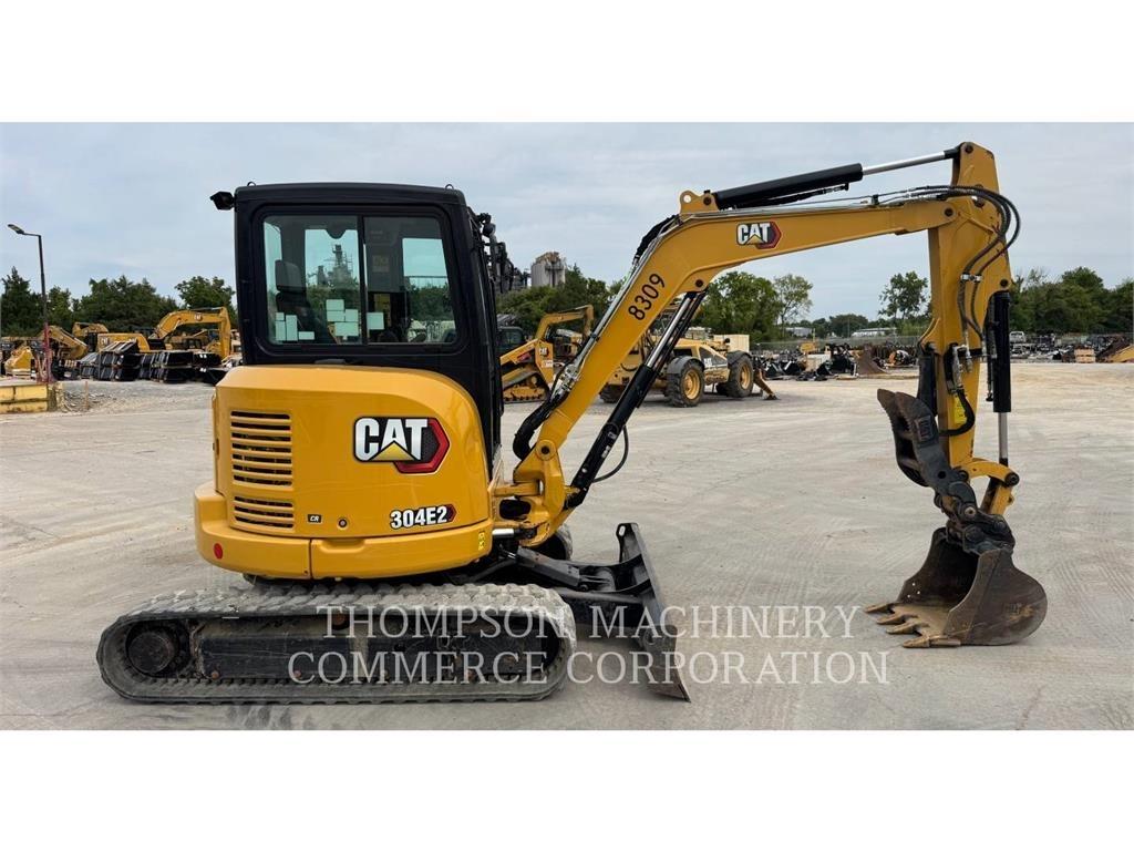 CAT 304E2CR 대형 굴삭기 29톤 이상