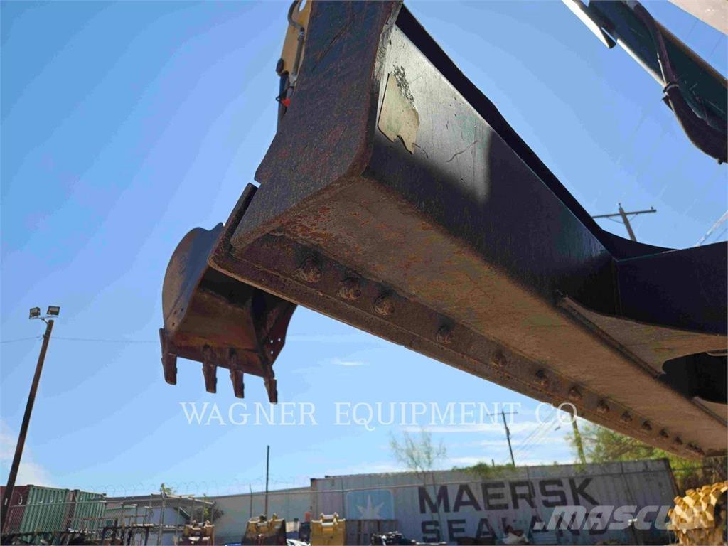 CAT 304E2CR 대형 굴삭기 29톤 이상