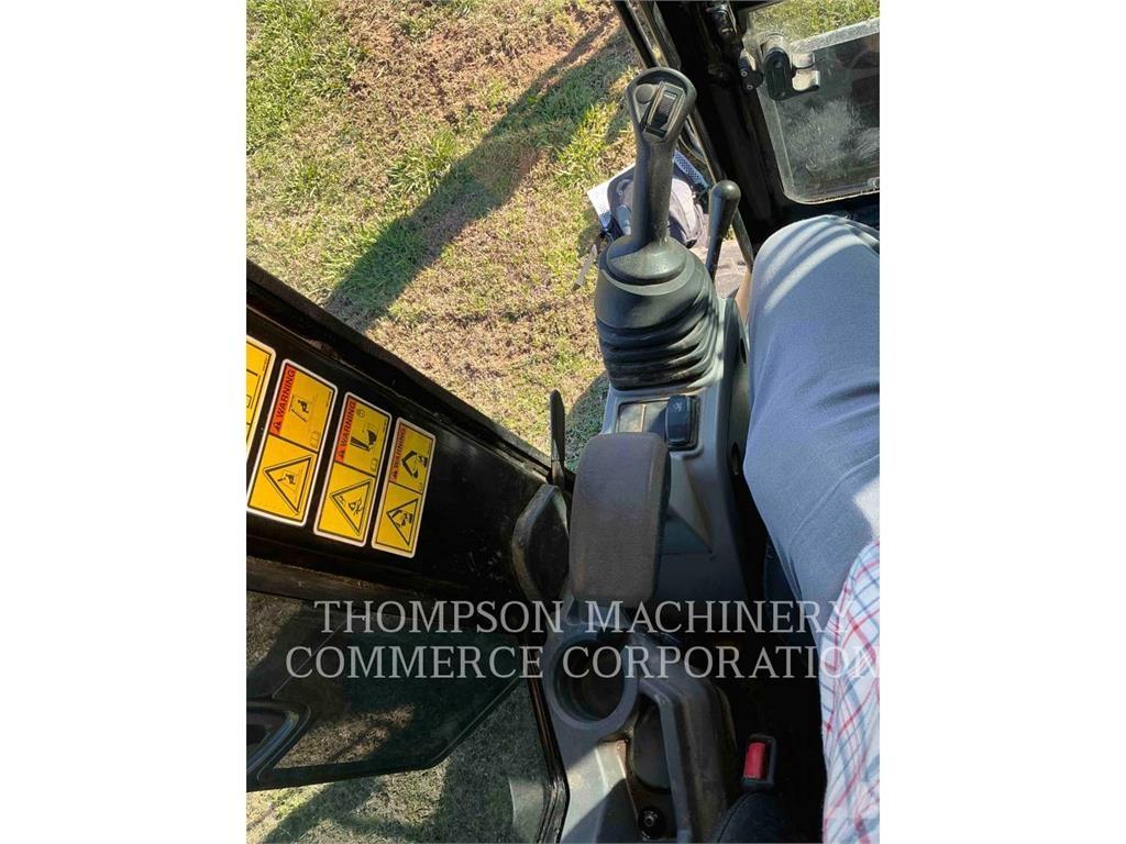 CAT 304E2CR 대형 굴삭기 29톤 이상