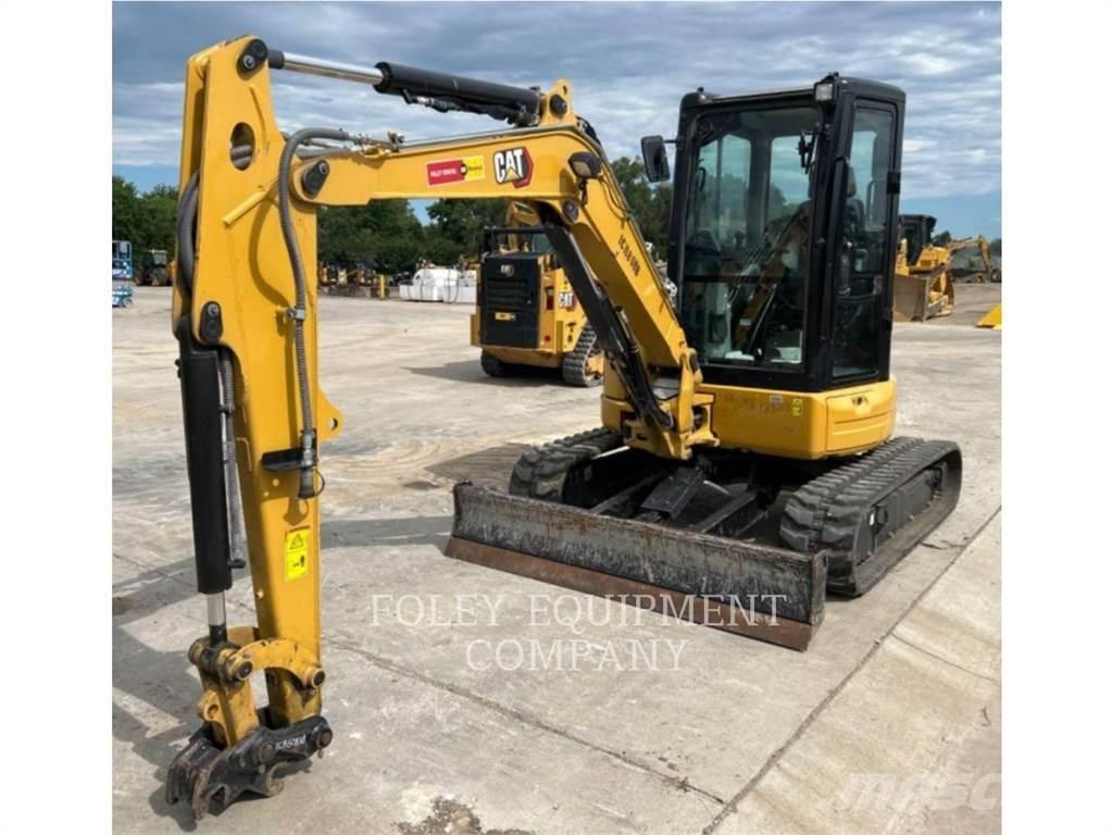 CAT 304E2LC 대형 굴삭기 29톤 이상