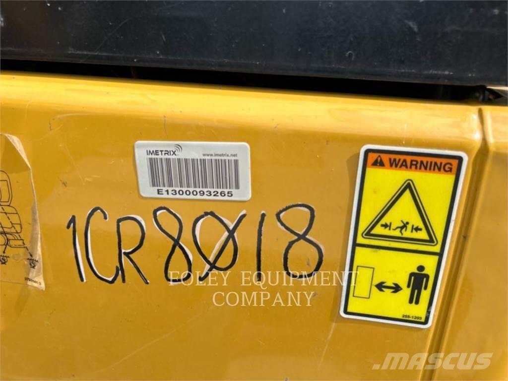 CAT 304E2LC 대형 굴삭기 29톤 이상