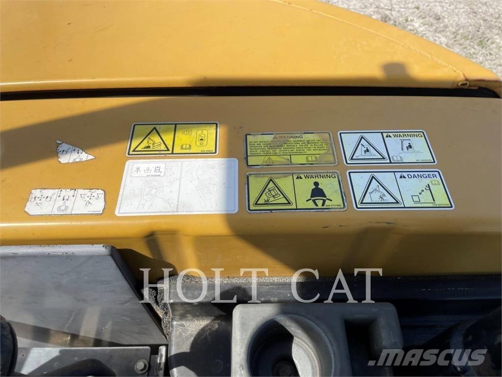 CAT 304ECR 대형 굴삭기 29톤 이상