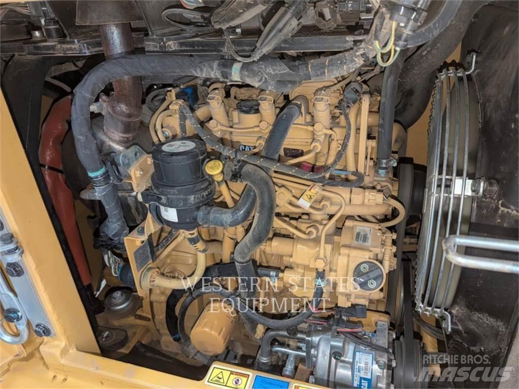 CAT 305 대형 굴삭기 29톤 이상