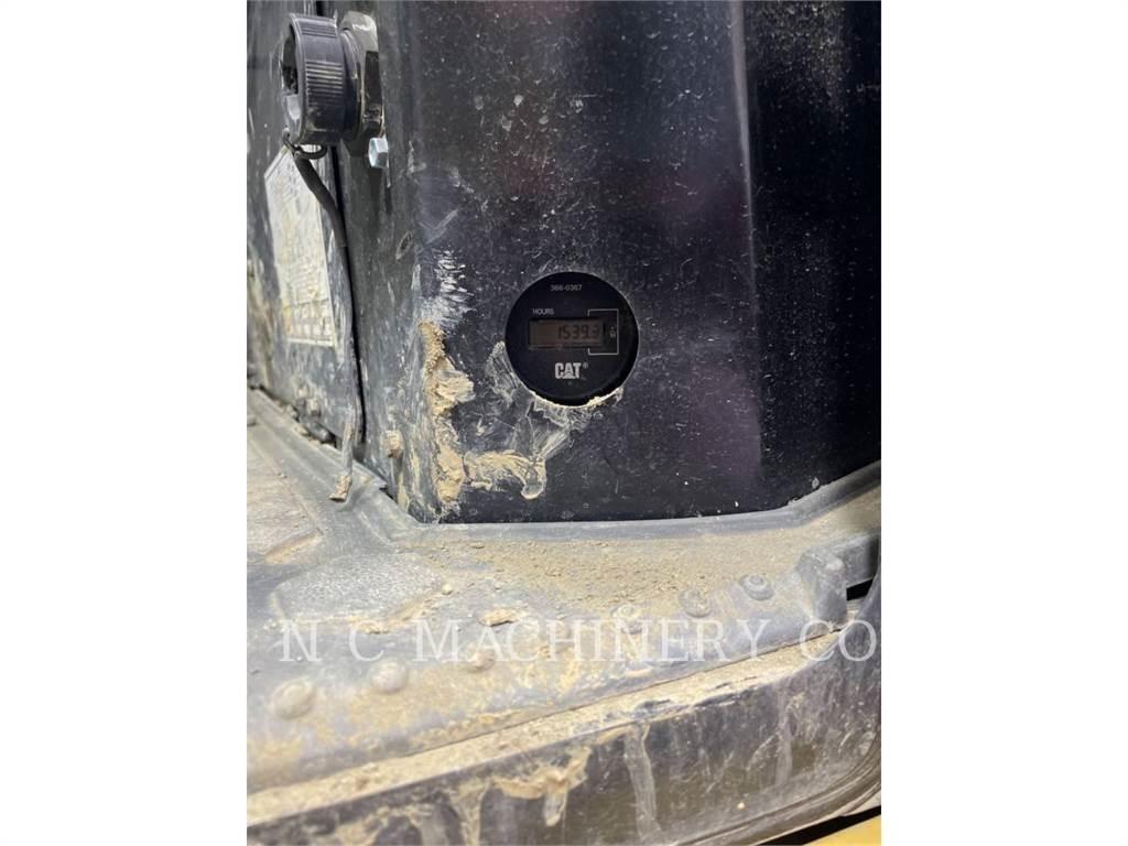 CAT 305.5 CRCB 대형 굴삭기 29톤 이상
