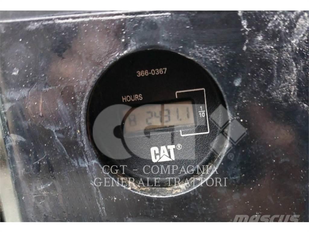 CAT 305.5 E2 대형 굴삭기 29톤 이상