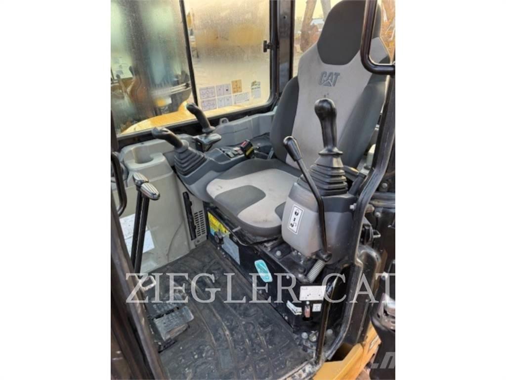 CAT 305.5D 대형 굴삭기 29톤 이상