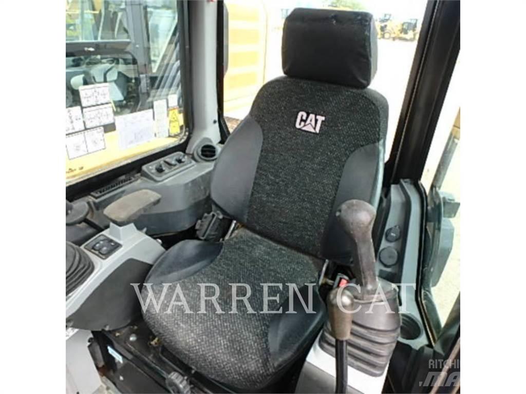 CAT 305.5E2 대형 굴삭기 29톤 이상
