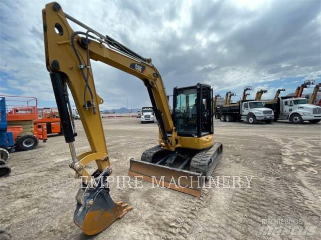 CAT 305.5E2 CA 대형 굴삭기 29톤 이상