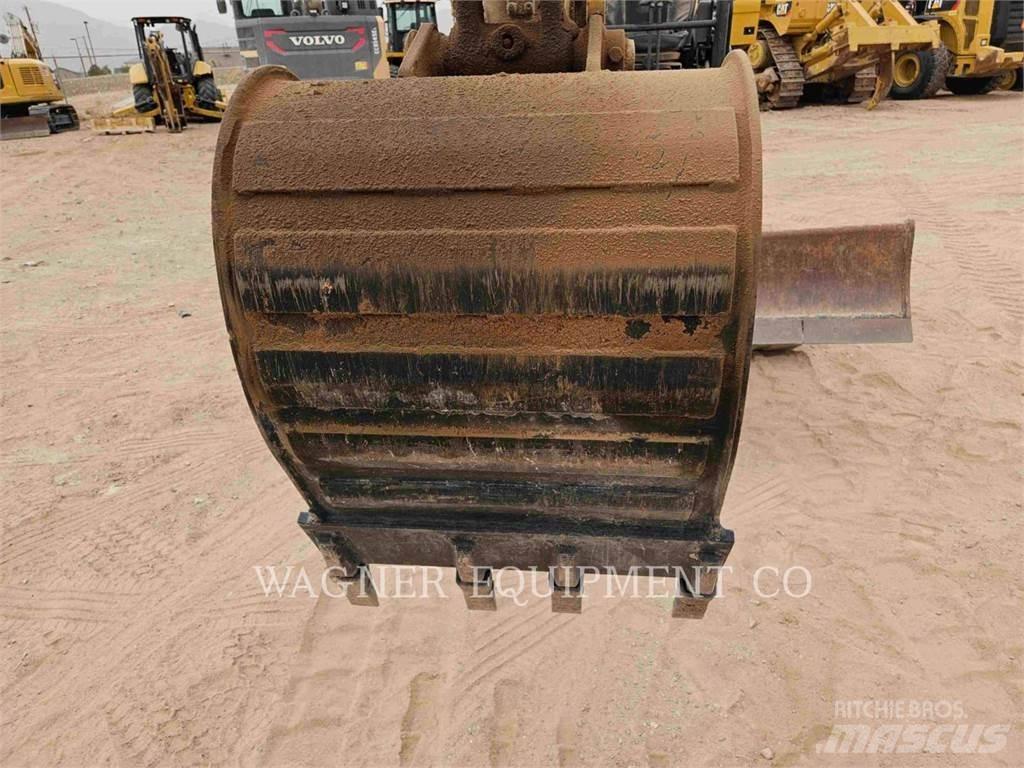 CAT 305.5E2 CR 대형 굴삭기 29톤 이상