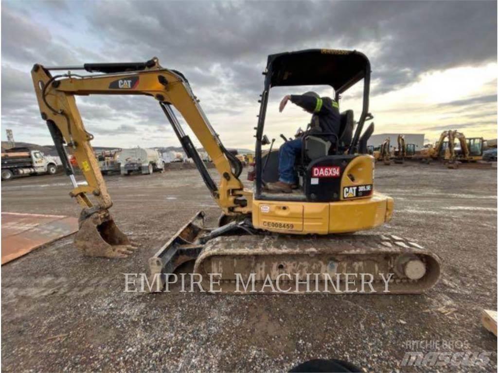 CAT 305.5E2 OR 대형 굴삭기 29톤 이상