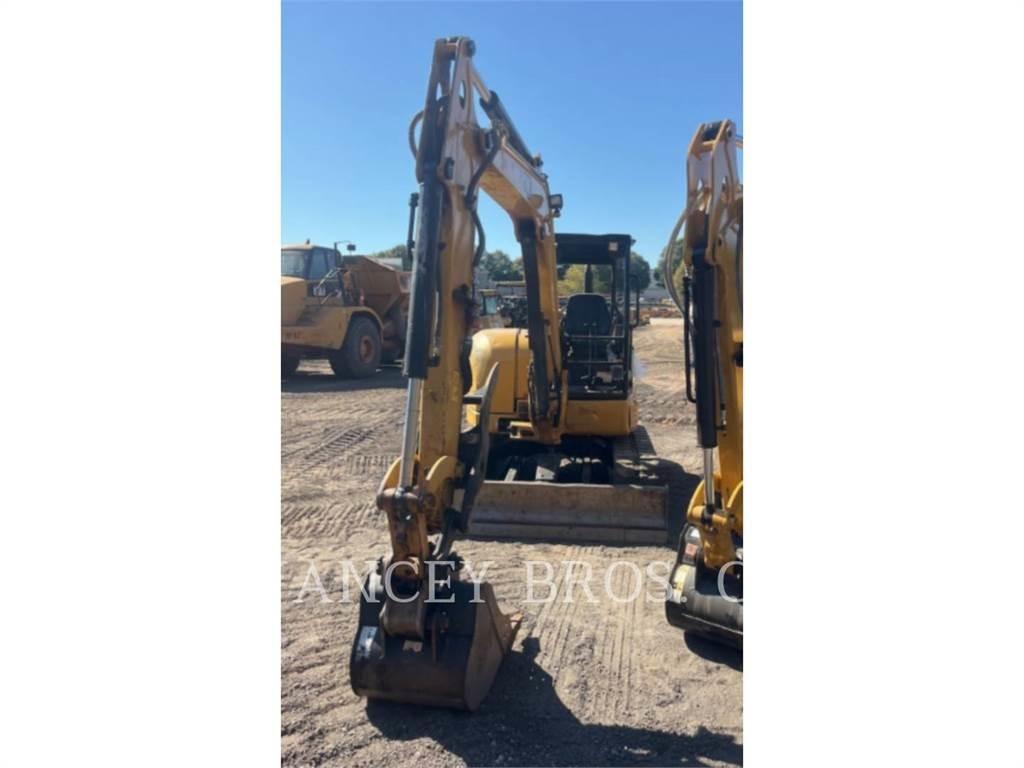 CAT 305.5E2 OS 대형 굴삭기 29톤 이상