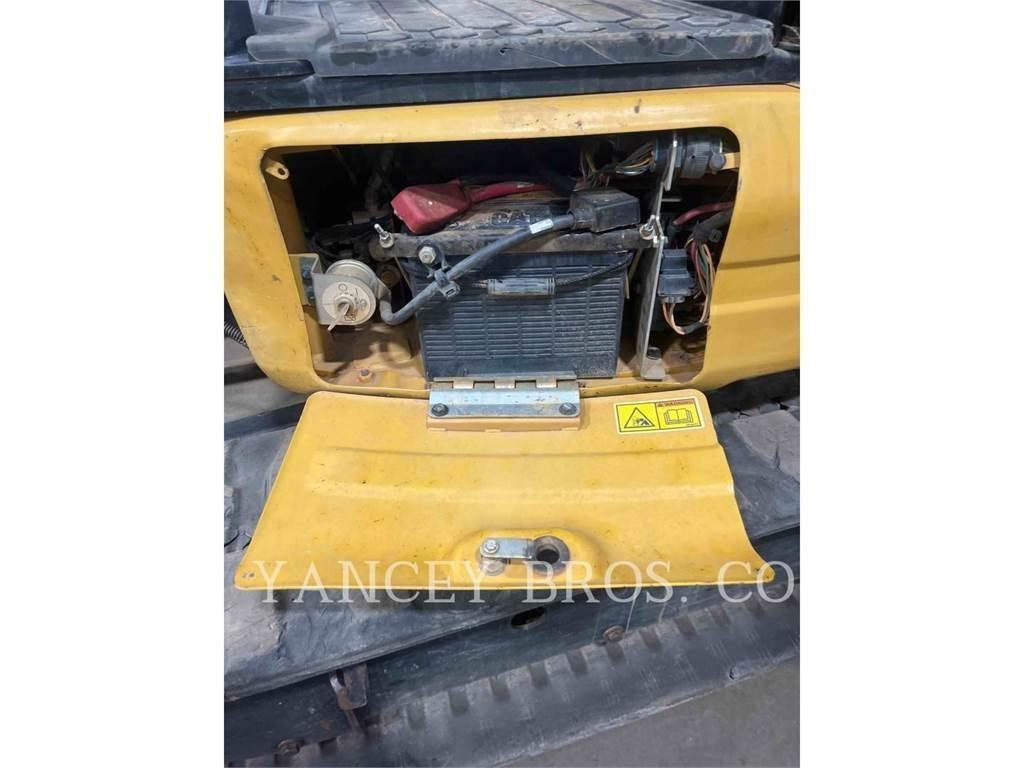 CAT 305.5E2 OS 대형 굴삭기 29톤 이상
