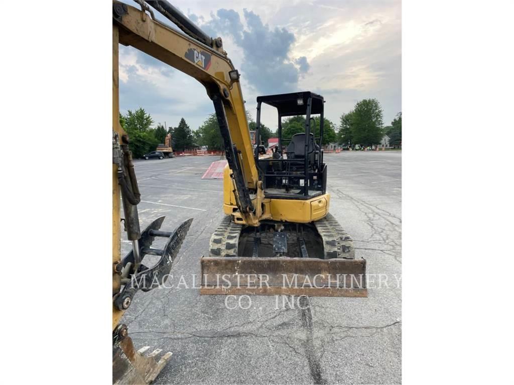 CAT 305.5E2CR 대형 굴삭기 29톤 이상