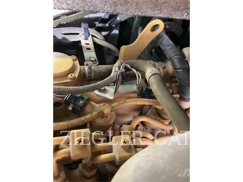 CAT 305.5E2CR 대형 굴삭기 29톤 이상