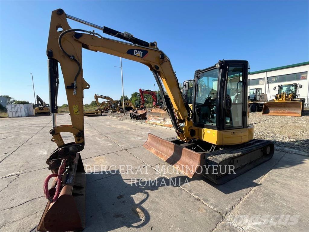 CAT 305.5E2CR 대형 굴삭기 29톤 이상