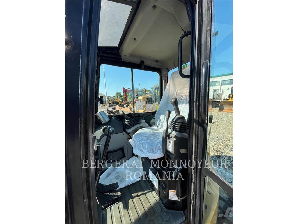 CAT 305.5E2CR 대형 굴삭기 29톤 이상