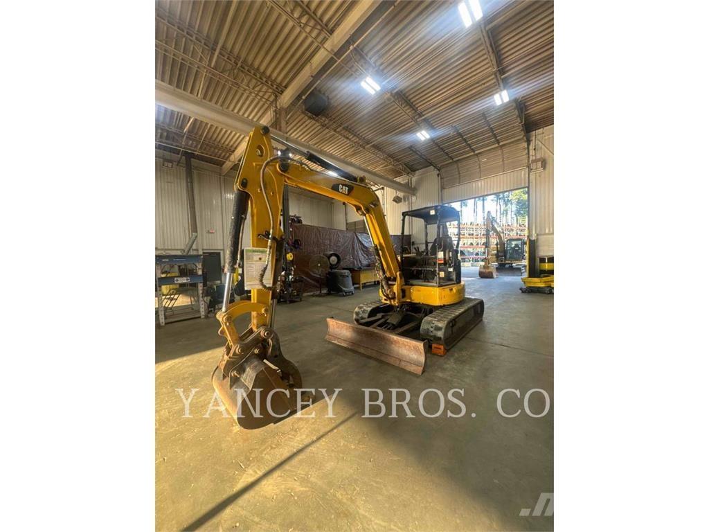 CAT 305.5E2CR 대형 굴삭기 29톤 이상