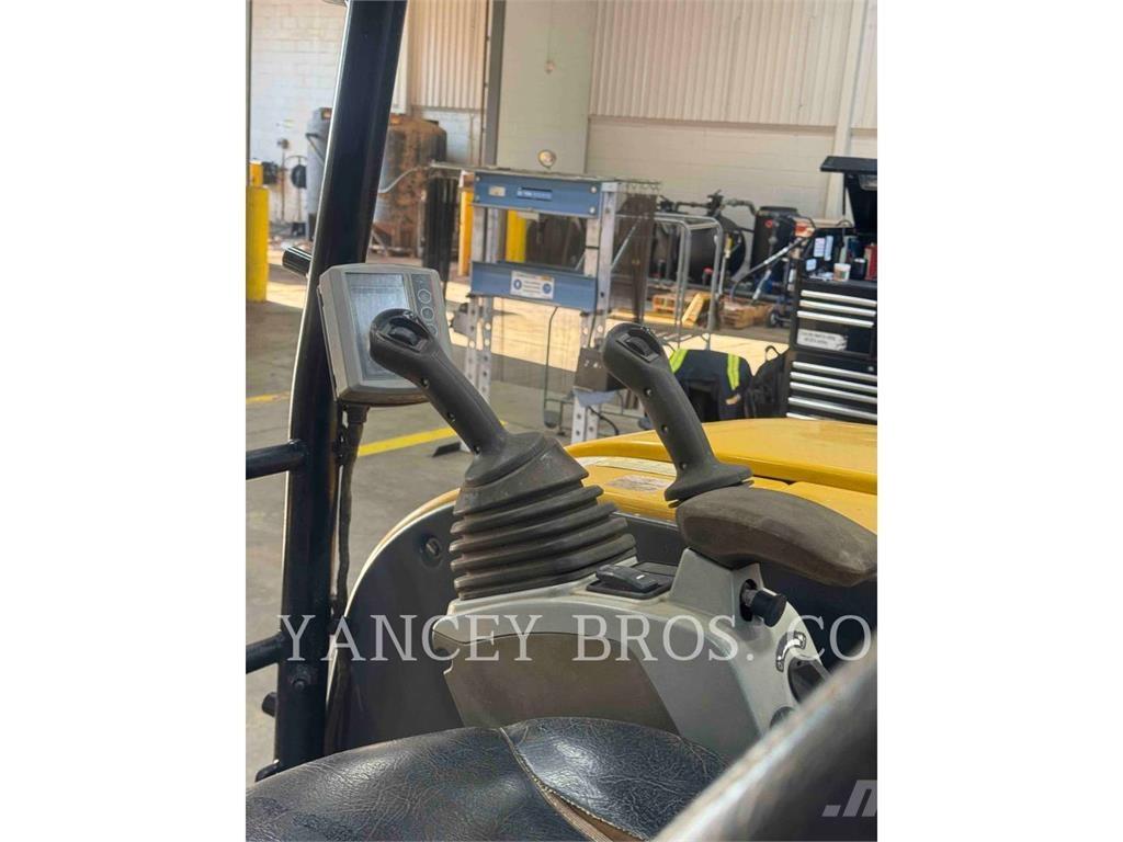 CAT 305.5E2CR 대형 굴삭기 29톤 이상