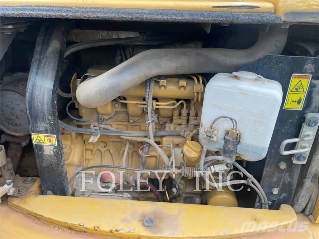 CAT 305.5E2CR 대형 굴삭기 29톤 이상