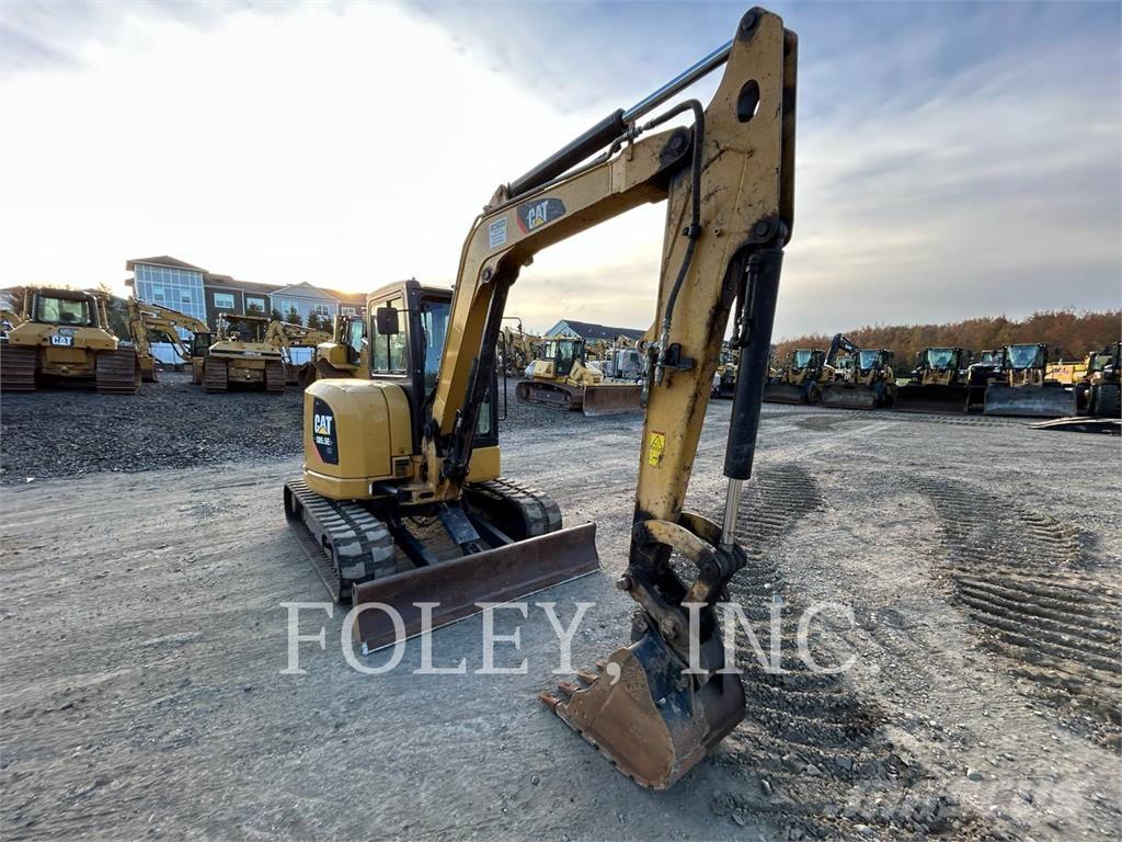 CAT 305.5E2CR 대형 굴삭기 29톤 이상