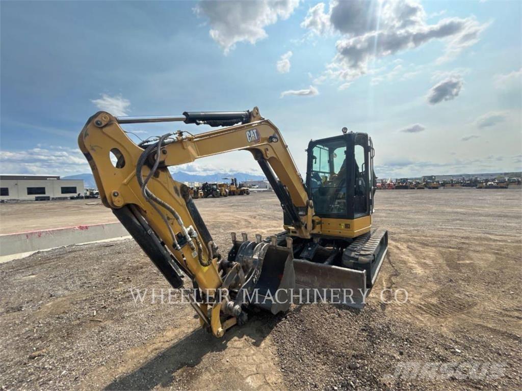 CAT 305 C3 TH 대형 굴삭기 29톤 이상
