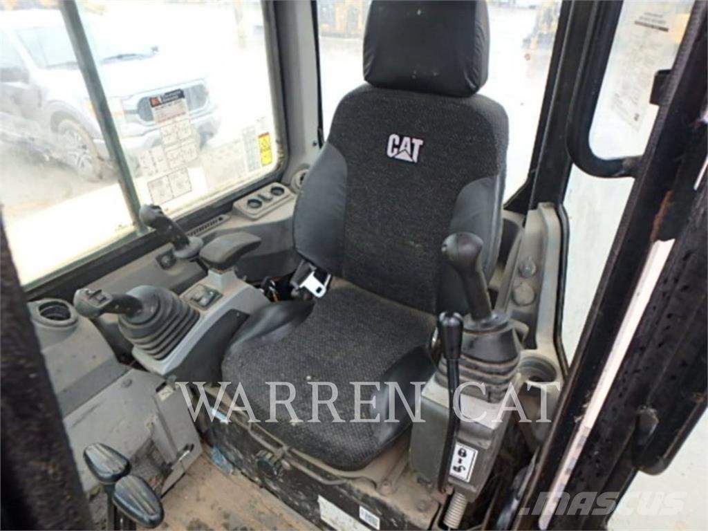 CAT 305E CR 대형 굴삭기 29톤 이상