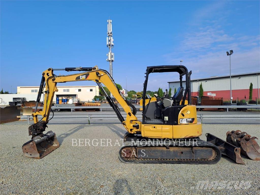CAT 305E2 대형 굴삭기 29톤 이상