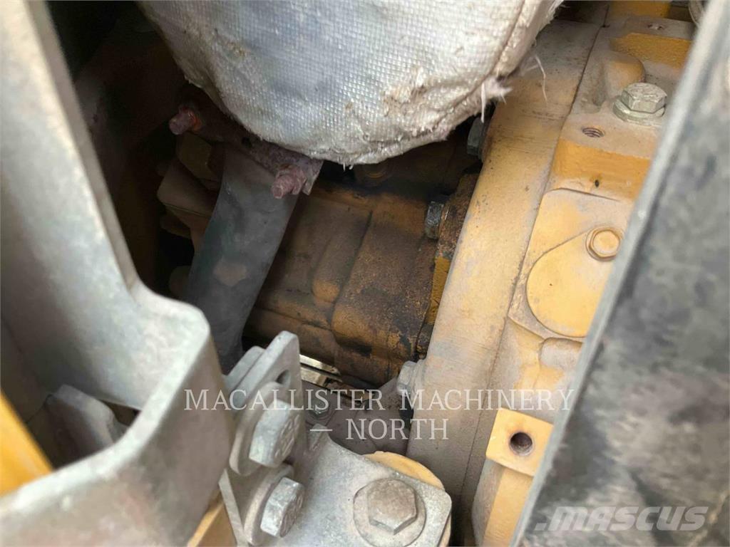 CAT 305ECR AQ 대형 굴삭기 29톤 이상