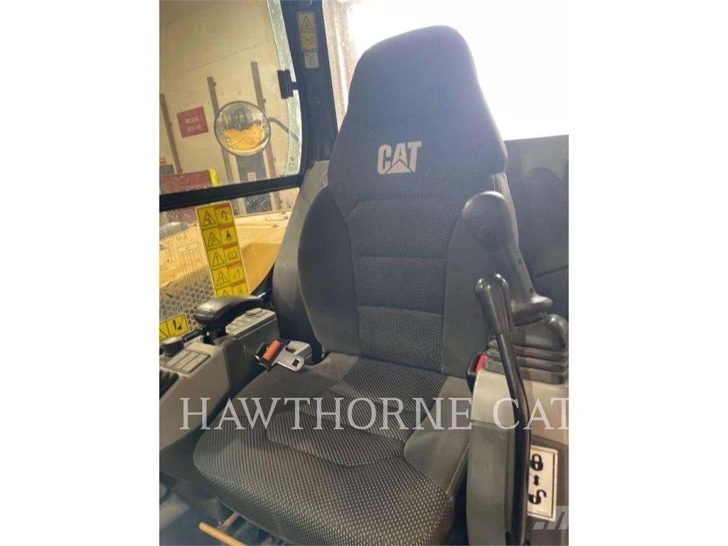 CAT 306 대형 굴삭기 29톤 이상