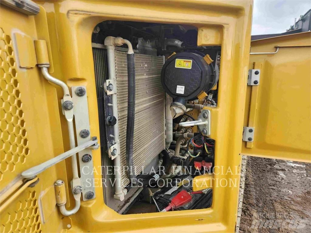 CAT 306 07A CR 대형 굴삭기 29톤 이상