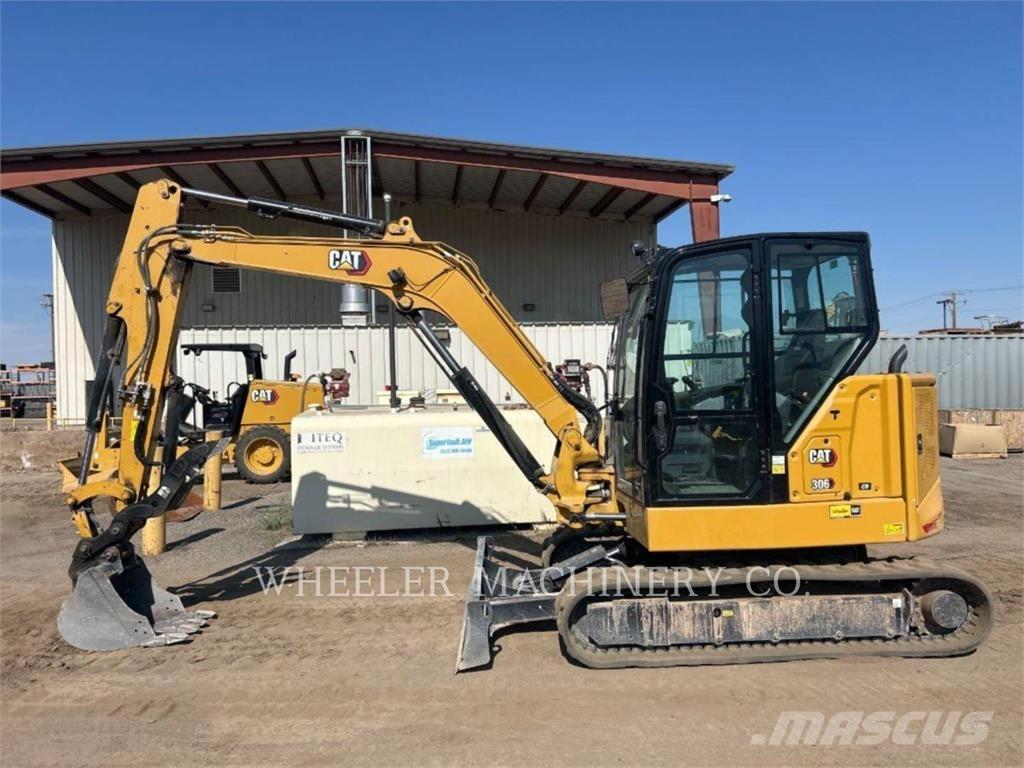 CAT 306 C3 TH 대형 굴삭기 29톤 이상