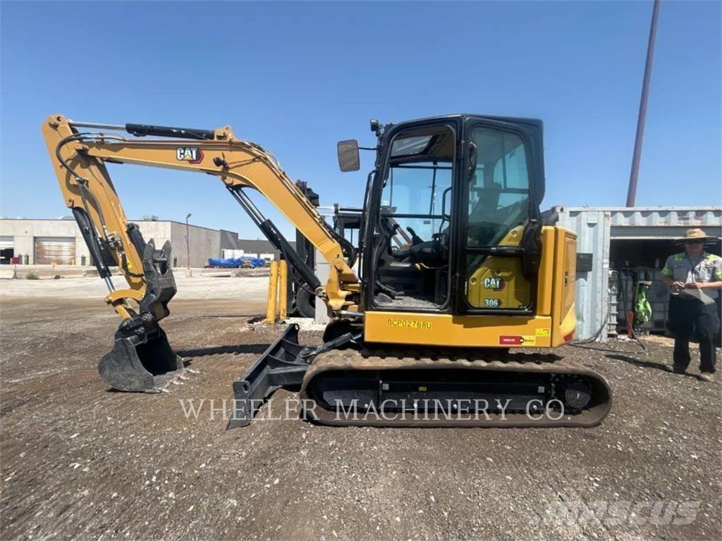 CAT 306 C3 TH 대형 굴삭기 29톤 이상