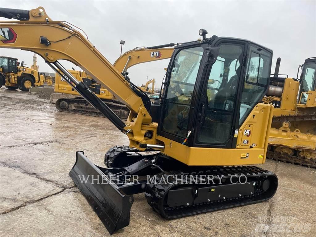 CAT 306 C3 THQ 대형 굴삭기 29톤 이상