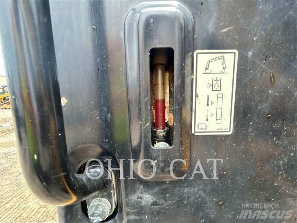 CAT 30607CR 소형 굴삭기 7톤 미만