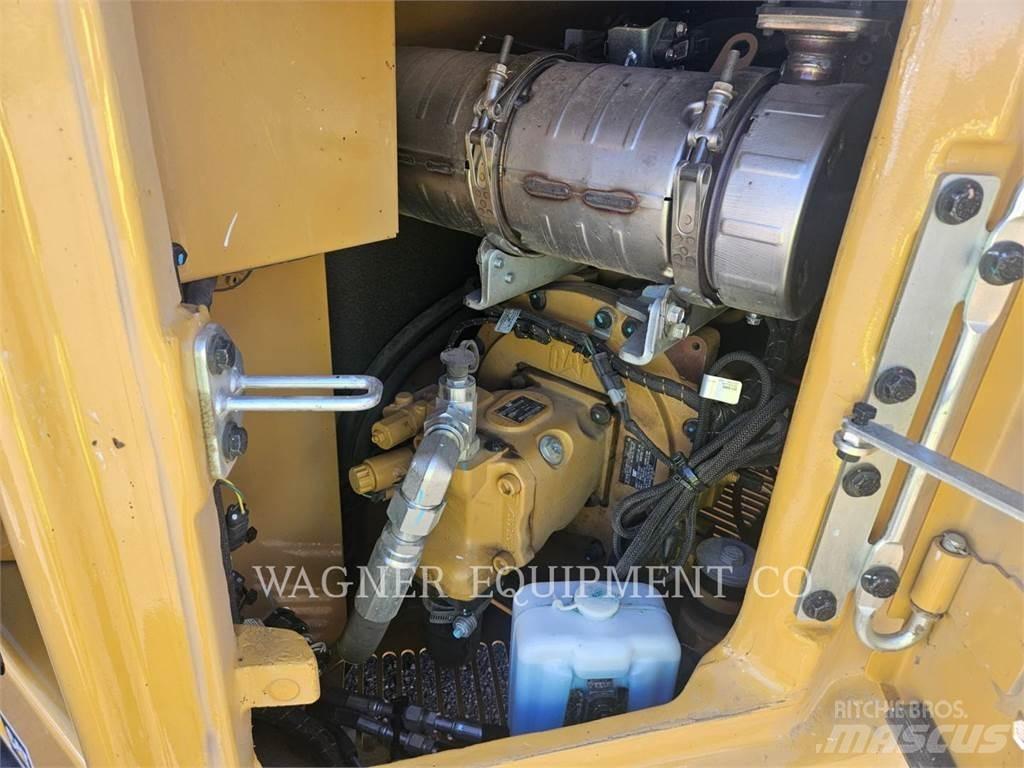 CAT 306CR THB 대형 굴삭기 29톤 이상