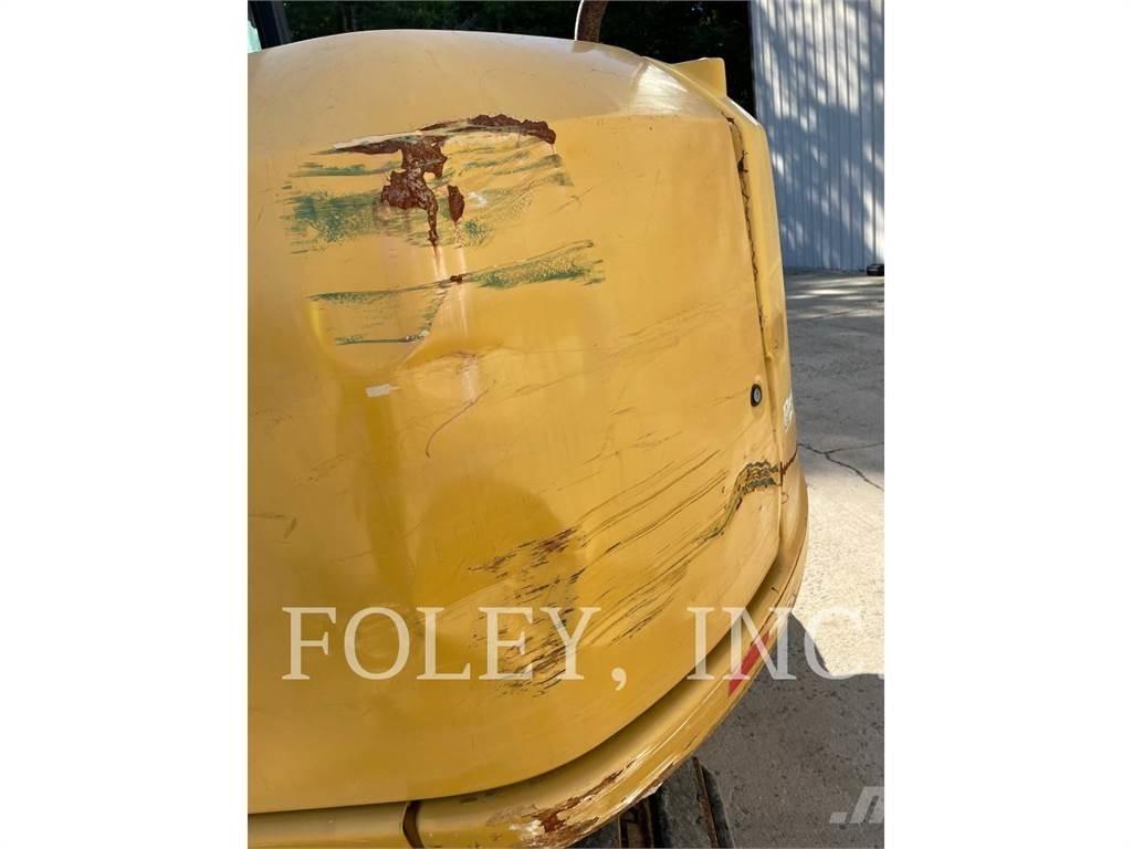 CAT 307E2 대형 굴삭기 29톤 이상