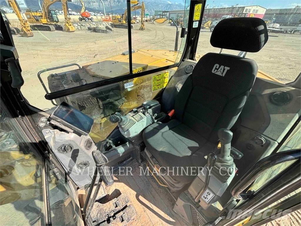 CAT 308 TH 대형 굴삭기 29톤 이상