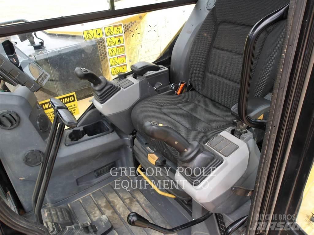 CAT 30807CR 대형 굴삭기 29톤 이상