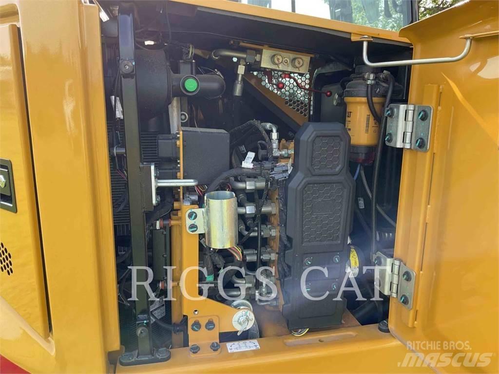 CAT 30907CR 대형 굴삭기 29톤 이상