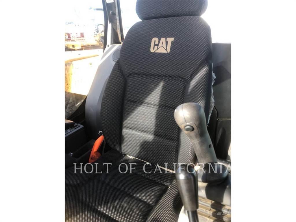 CAT 310 대형 굴삭기 29톤 이상