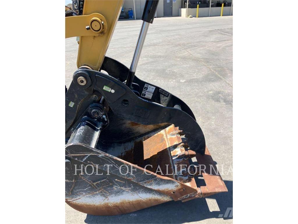 CAT 310 대형 굴삭기 29톤 이상