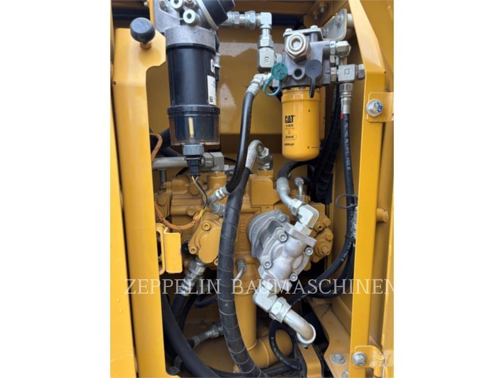 CAT 311FLRR 대형 굴삭기 29톤 이상