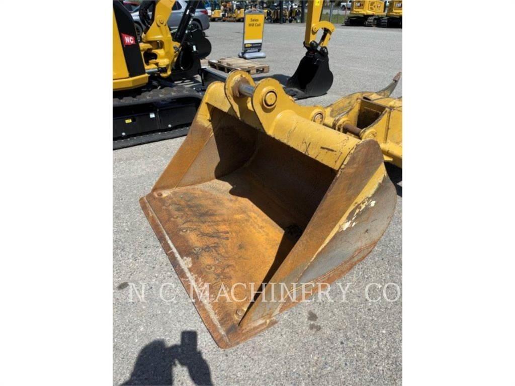 CAT 313BKT60CO 대형 굴삭기 29톤 이상