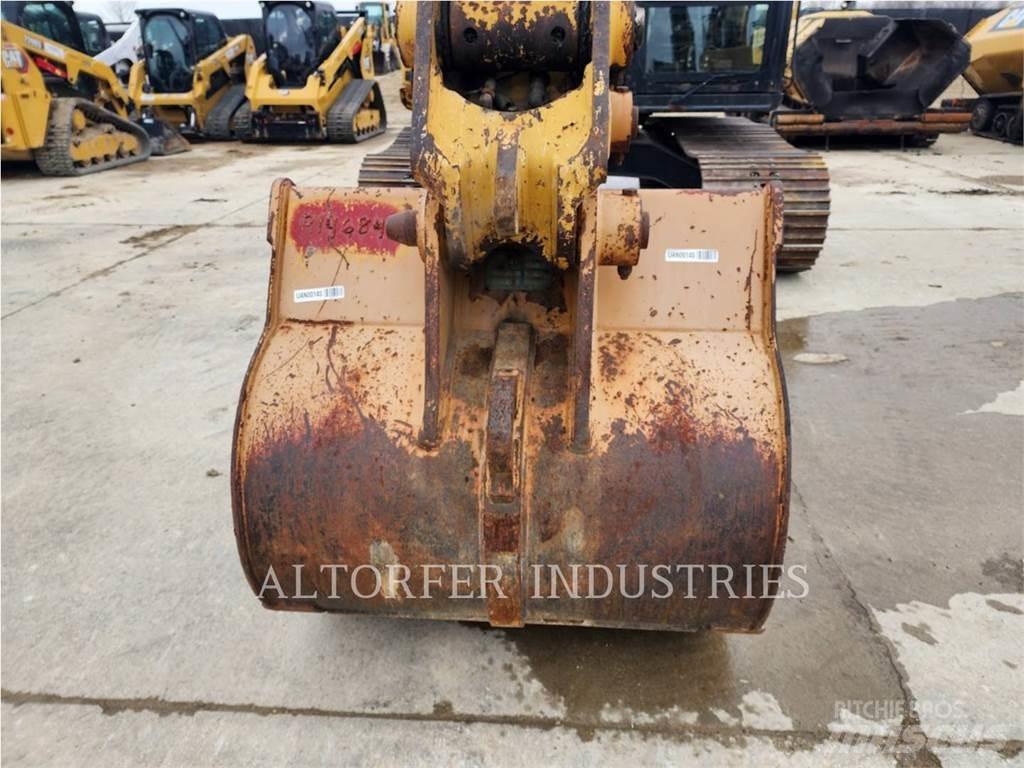 CAT 313FL 대형 굴삭기 29톤 이상