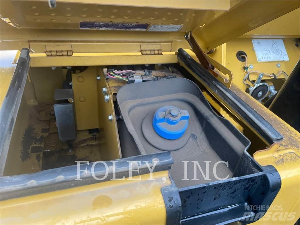 CAT 313FL 대형 굴삭기 29톤 이상