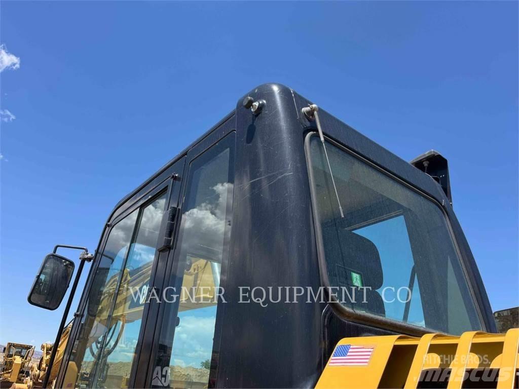 CAT 313FL GCTC 대형 굴삭기 29톤 이상