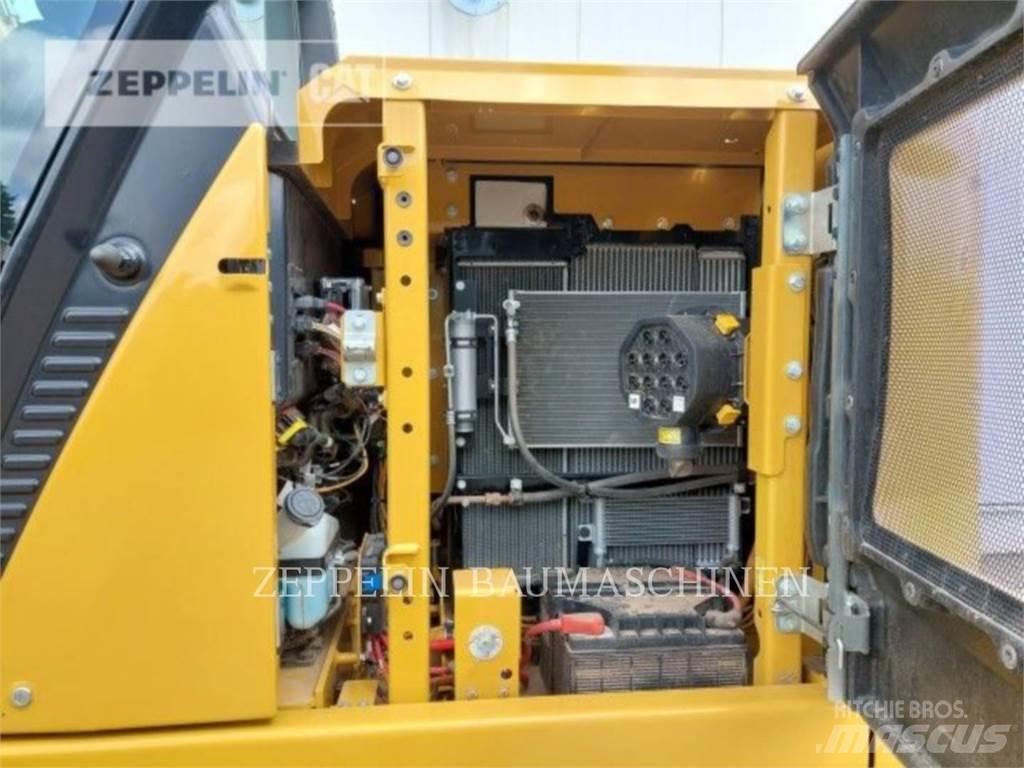 CAT 313GC 대형 굴삭기 29톤 이상