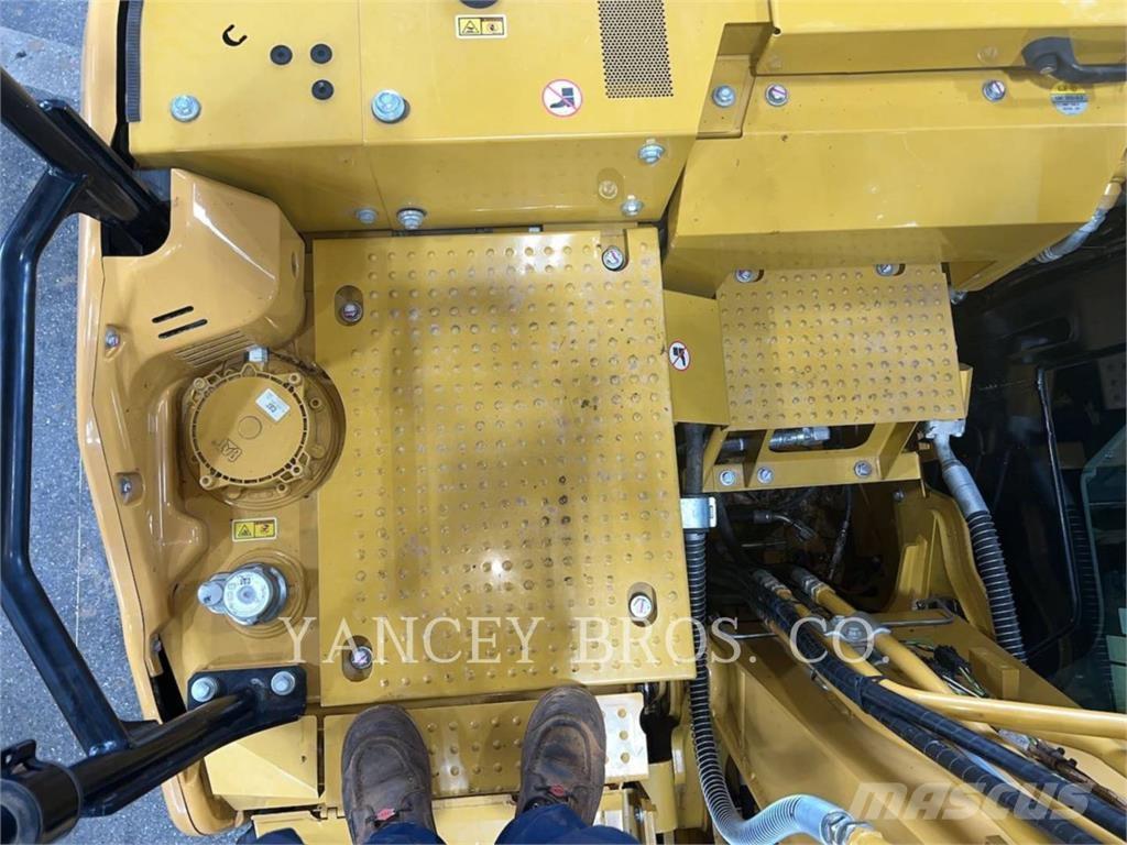 CAT 31507 대형 굴삭기 29톤 이상