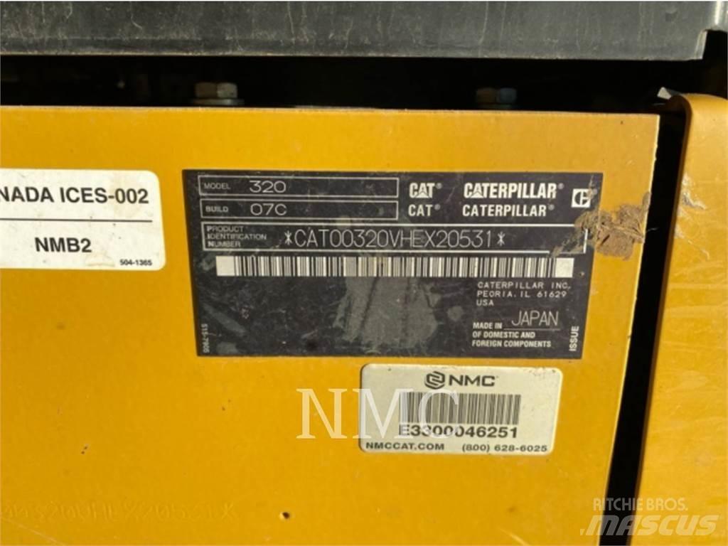 CAT 320 대형 굴삭기 29톤 이상